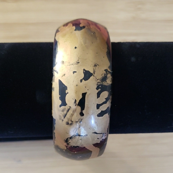 Elegant Gold and Black Wood Bangle Bracelet - Picture 3 of 8